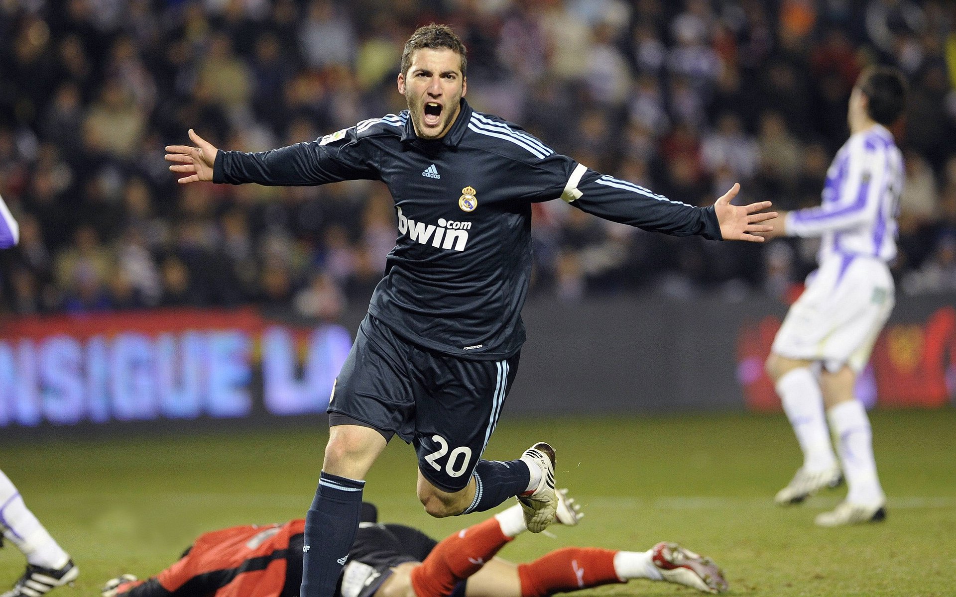 欧冠足球联赛：豪门对决引爆激情，欧冠豪门球队排名